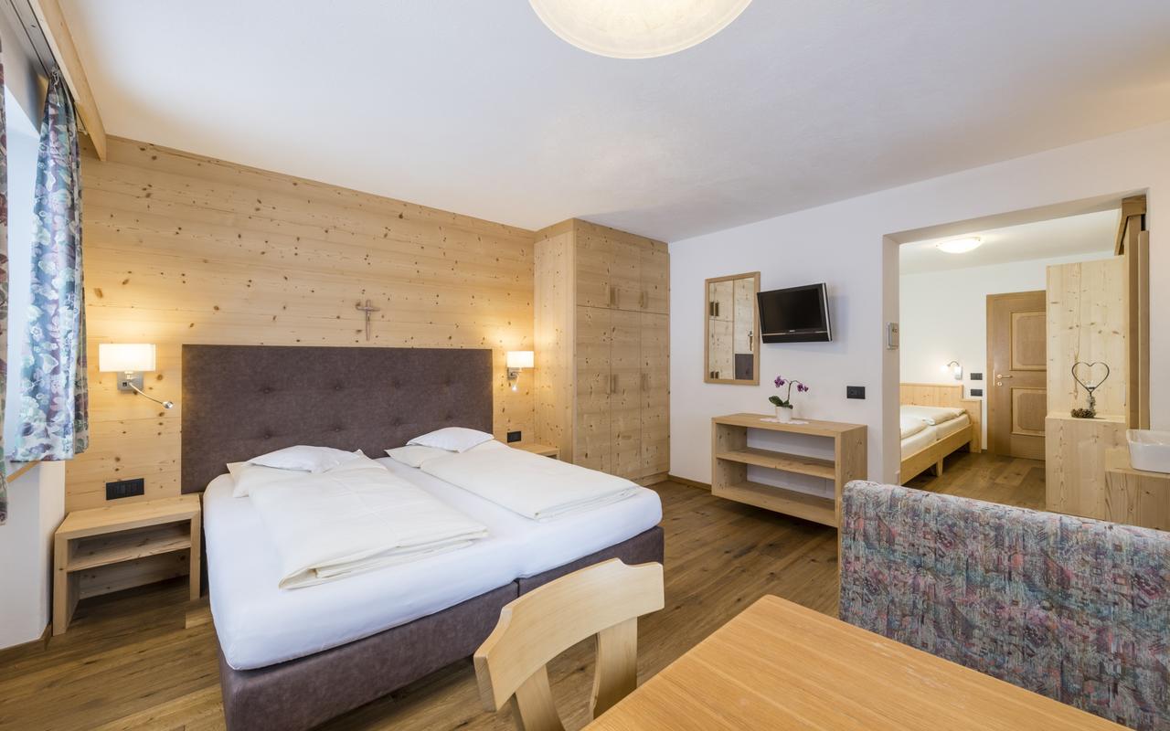 Hotel Runcac Badia  Esterno foto